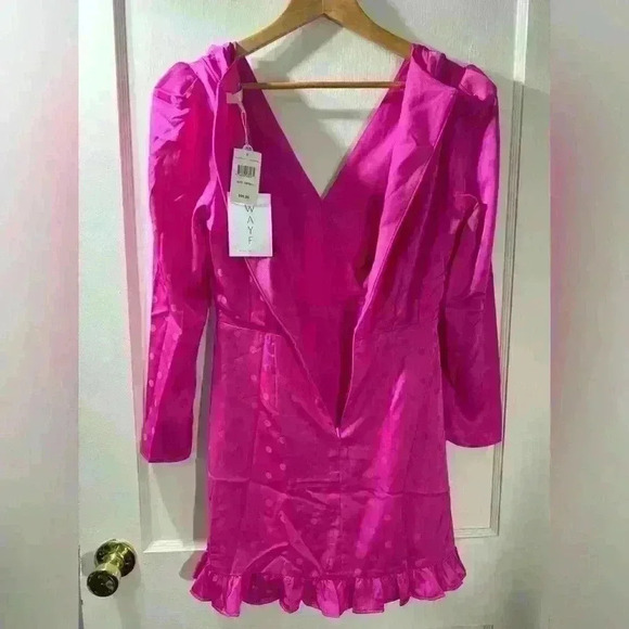 NWT WAYF Phoenix Magenta Pink Jacquard Satin Polka Dot Mini Dress - Picture 5 of 12